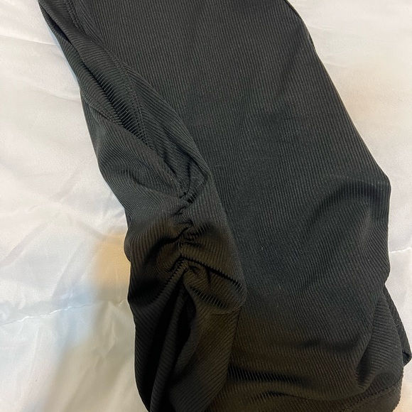 Princess polly ruched sides tank top - Picture 4 of 5